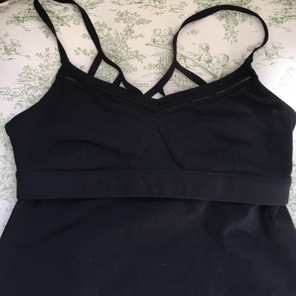 Lululemon cage strap black tank size 8
